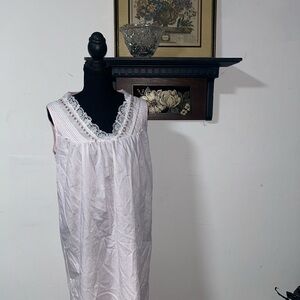 Elegant Lace Trim Nightgown